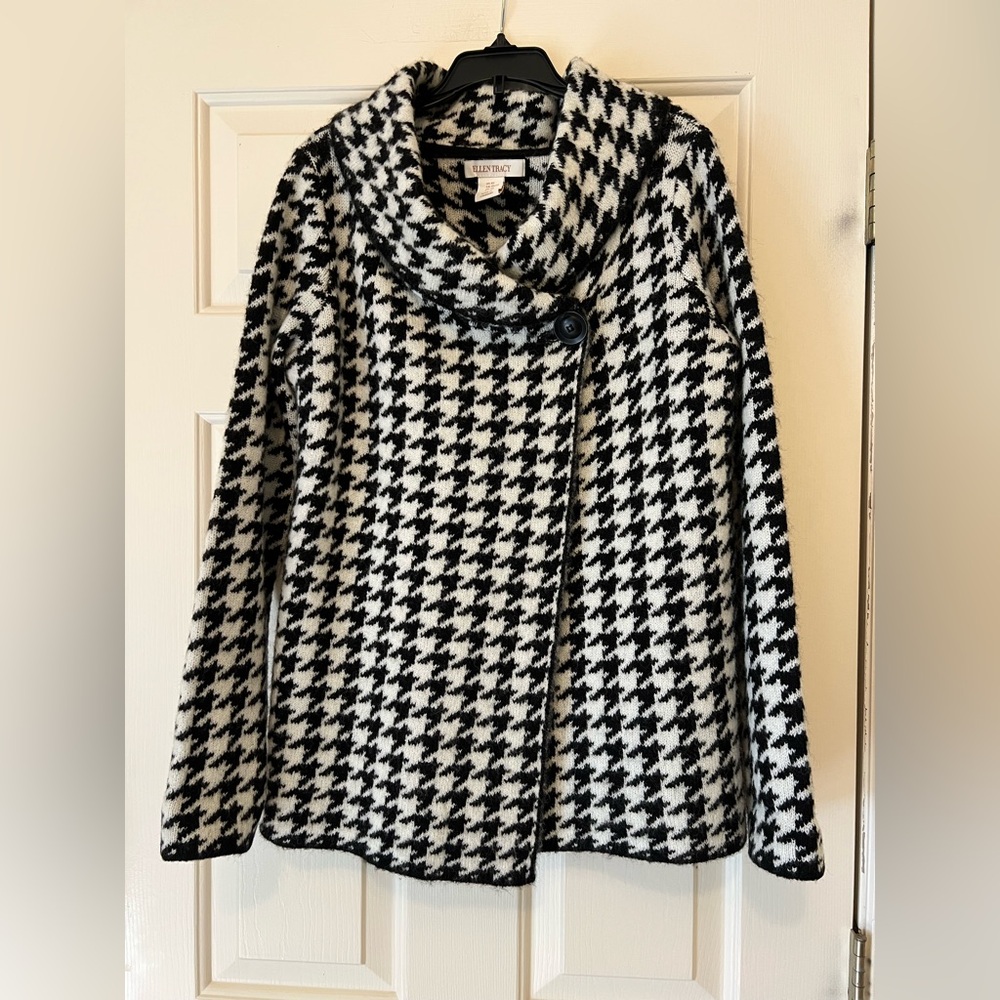 Ellen Tracy Black and White Cowl Neck Sweater women’s extra small
